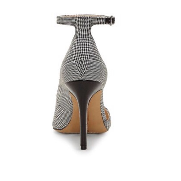 NEW Vince Camuto Plaid Pumps 9.5 - Picture 2 of 3